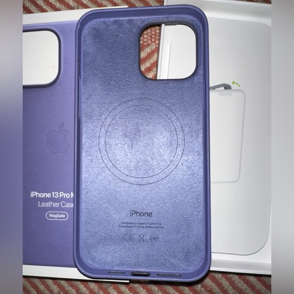 1 Leather Apple iPhone 13 Pro Max cases 1 is light Purple and 1 Black leather. - Picture 3 of 15